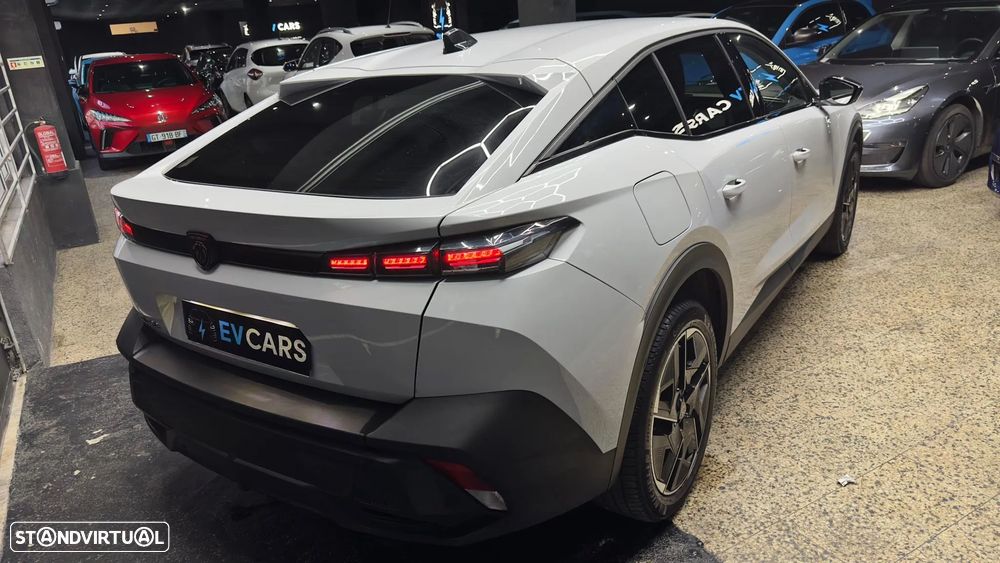Peugeot E-408 210 GT - 23