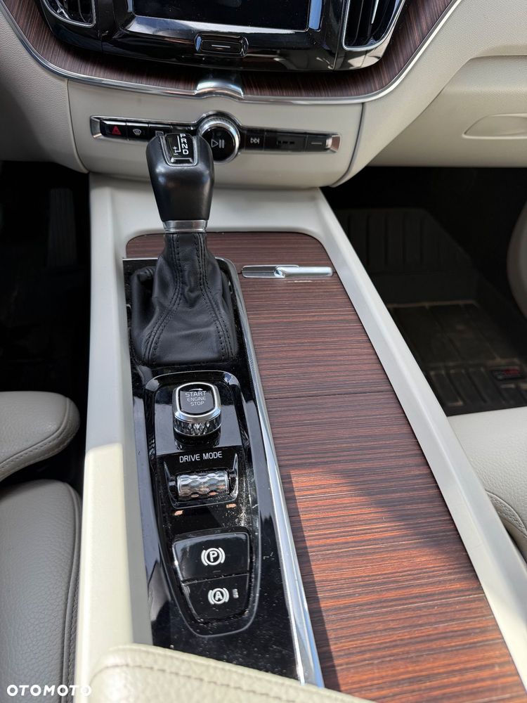 Volvo XC 60 T5 AWD Inscription - 19