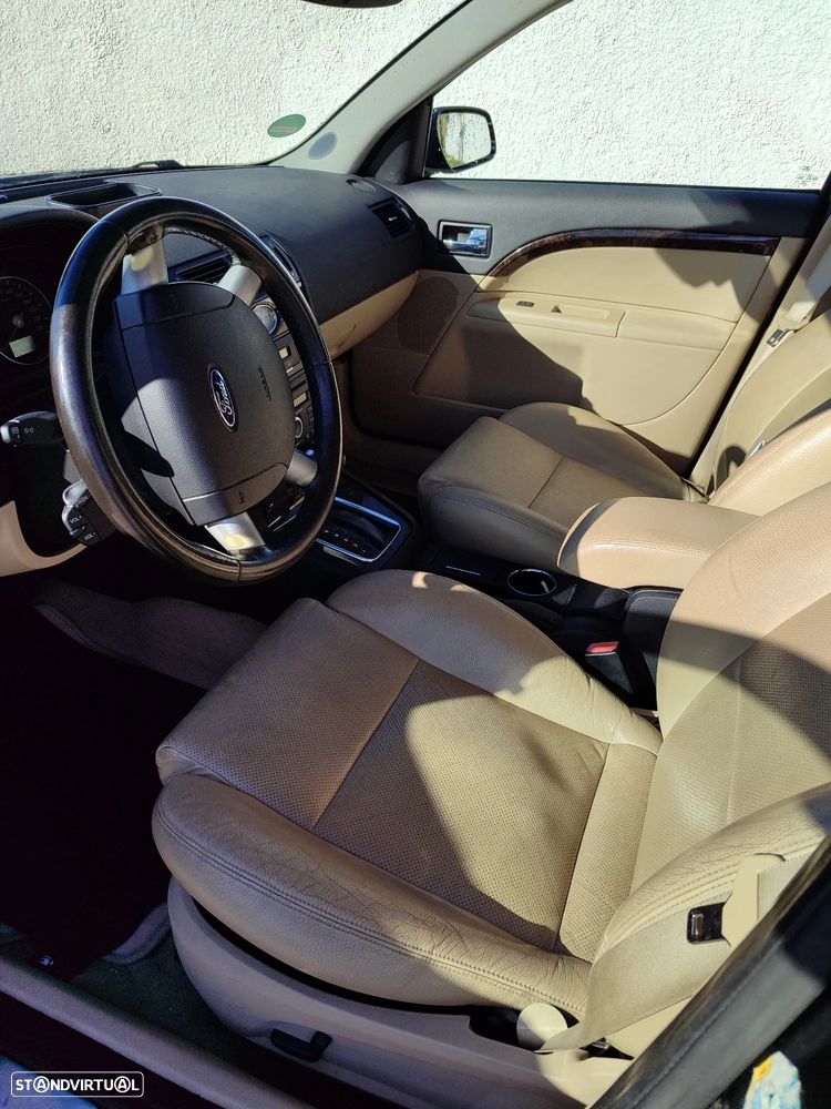 Ford Mondeo 2.0 Ghia Aut. - 8