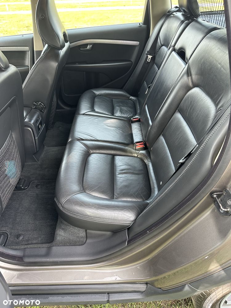 Volvo XC 70 D5 AWD Summum - 23