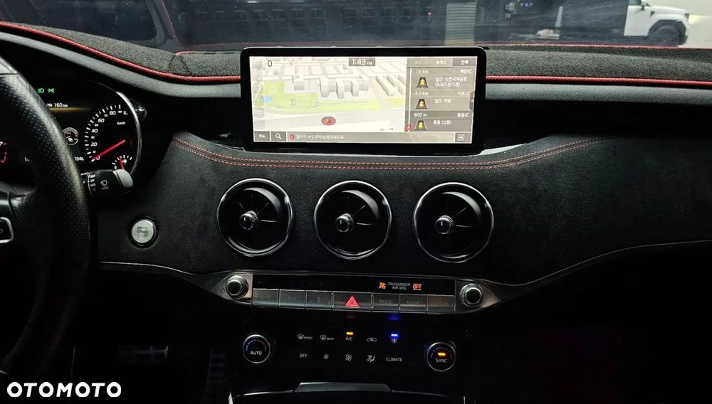 Kia Stinger - 11