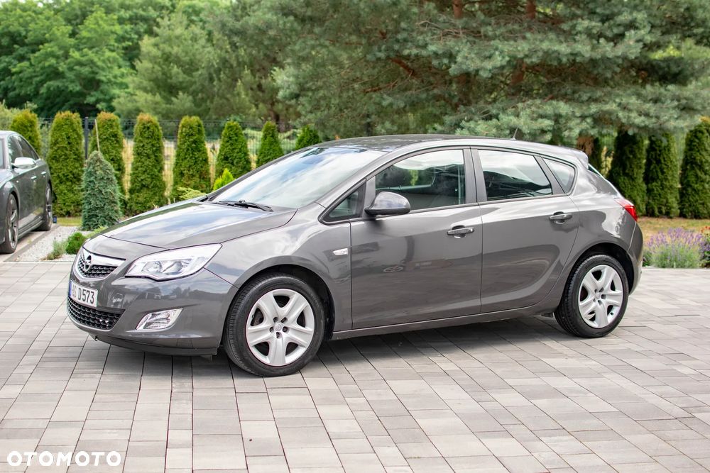 Opel Astra - 2