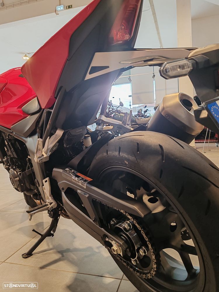 Honda CB Hornet 1000 - 7