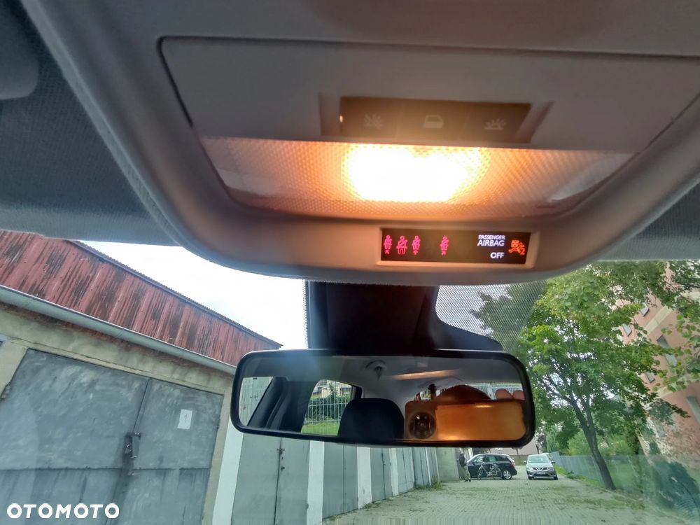 Opel Crossland X 1.2 T Enjoy S&S - 26