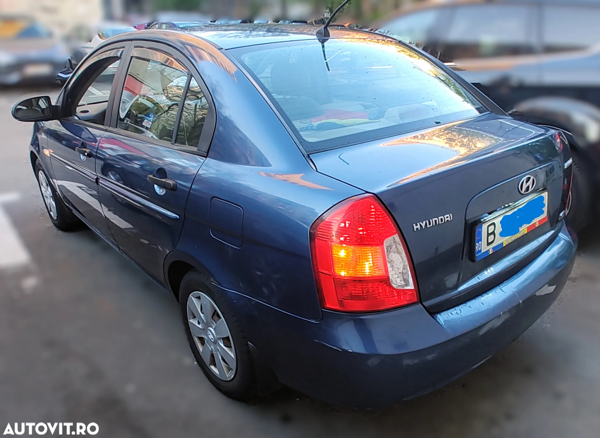 Hyundai Accent MC 1.5 CRDI GL FULL - 4