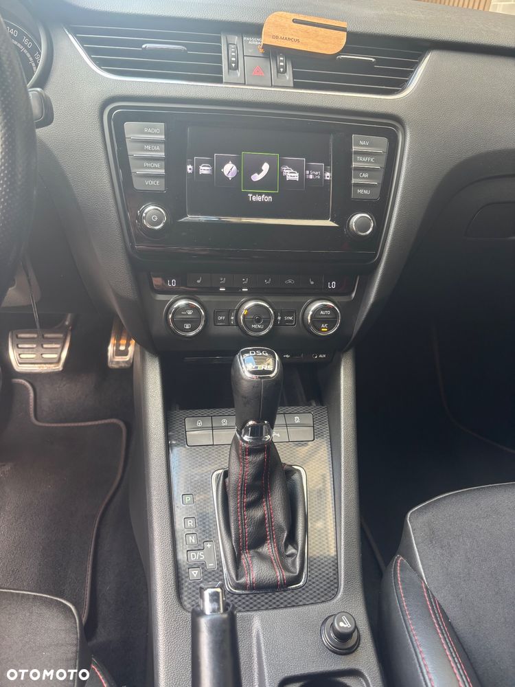 Skoda Octavia 2.0 TDI DSG RS - 13