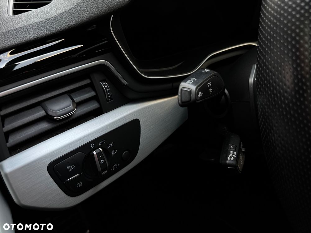 Audi A4 Limousine 35 TDI mHEV S Line S tronic - 24