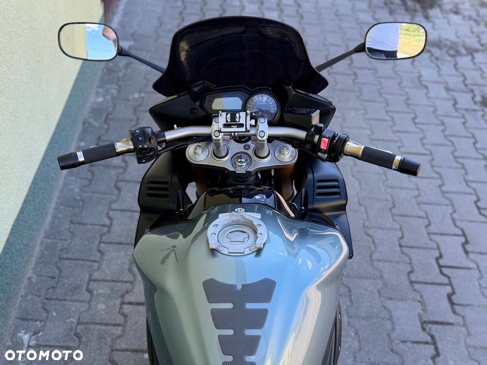 Yamaha FZ - 18