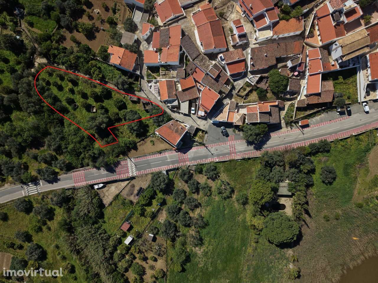 Oportunidade Única: Terreno com Viabilidade de Construção e Vista Rio - Grande imagem: 5/12