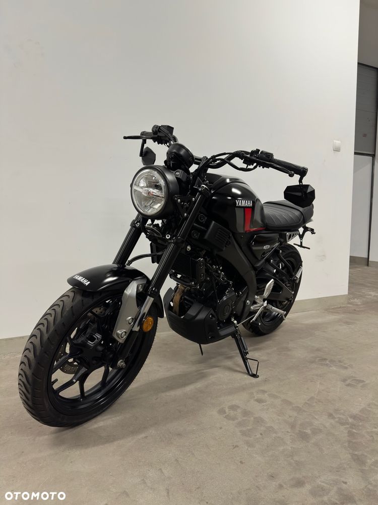 Yamaha XSR - 10