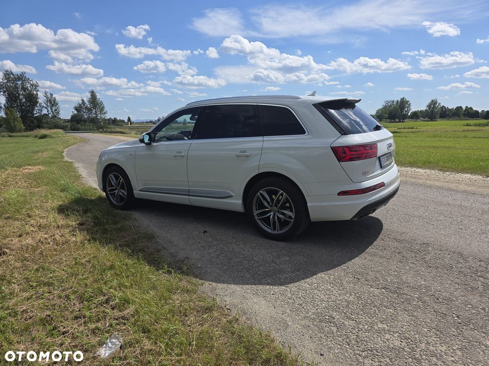 Audi Q7 - 3