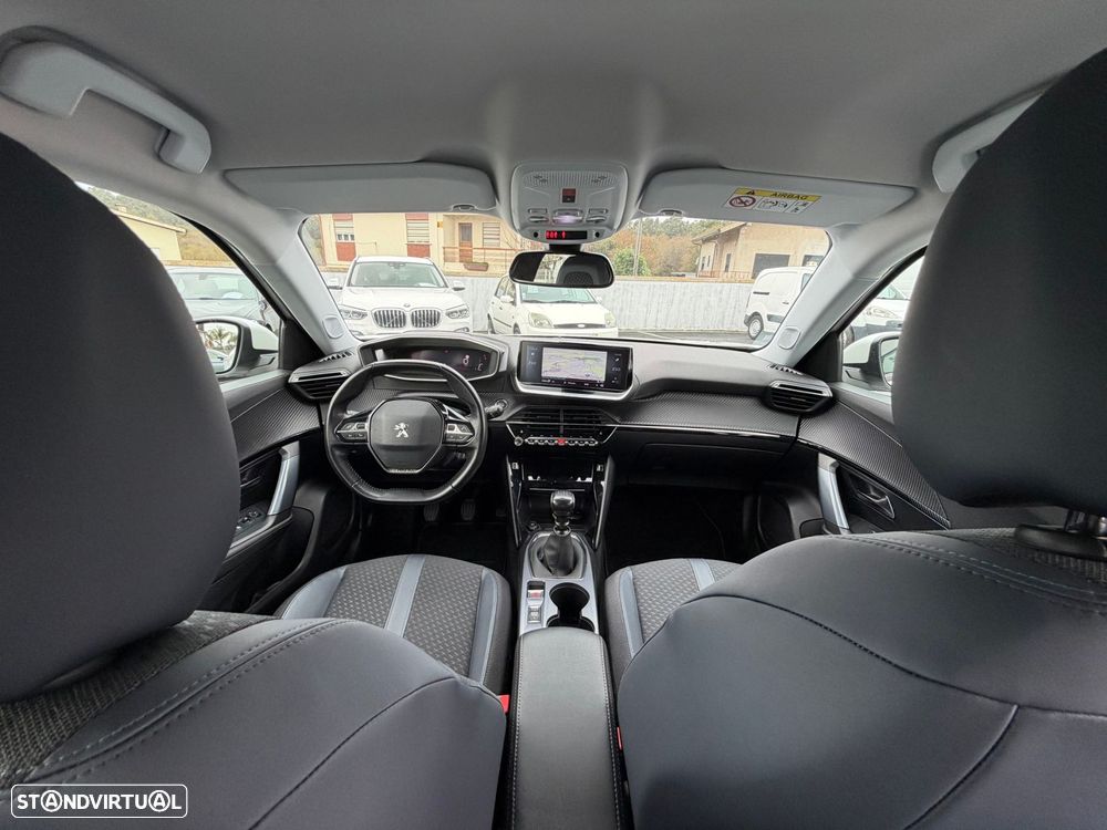 Peugeot 2008 1.2 PureTech Allure - 6