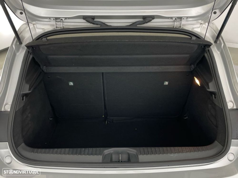 Renault Clio 1.0 TCe Evolution Bi-Fuel — fotografia 13