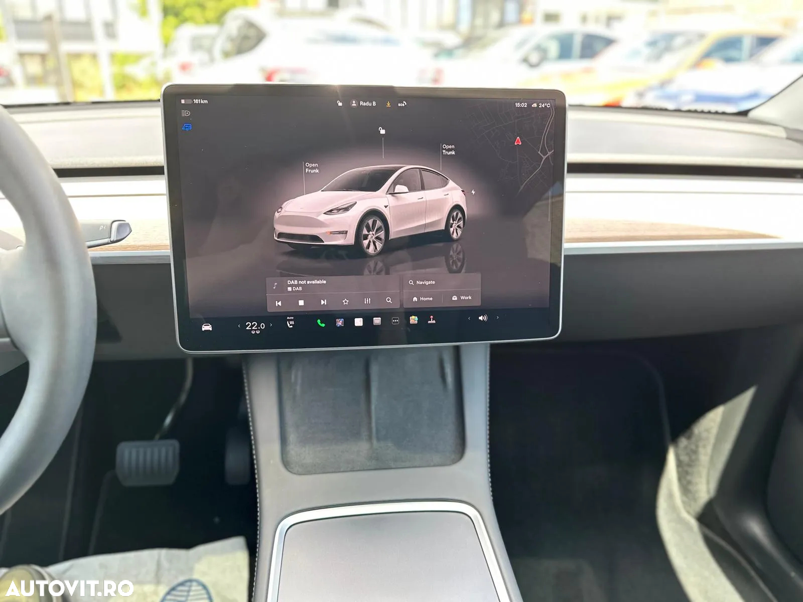 Tesla Model Y Long Range Dual Motor AWD - 32