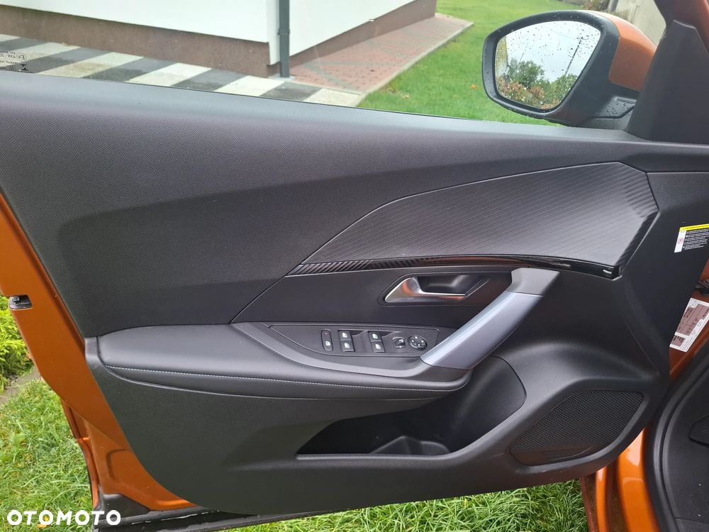 Peugeot 2008 PureTech 100 Stop&Start Allure - 16