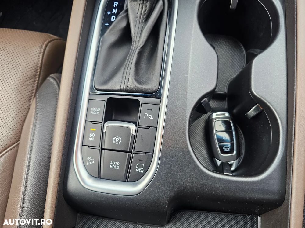 Hyundai Santa Fe 2.2 CRDi 4WD 8AT Luxury - 13