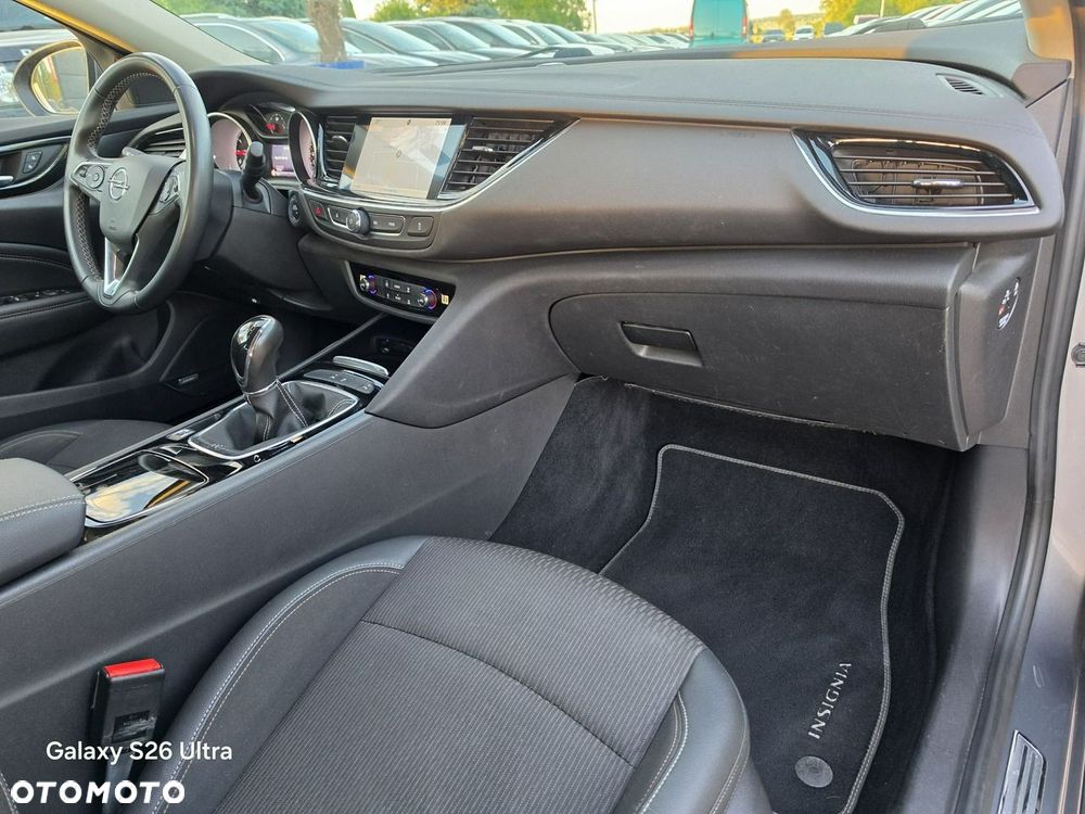 Opel Insignia - 29
