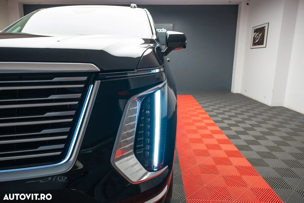 Cadillac Escalade - 8