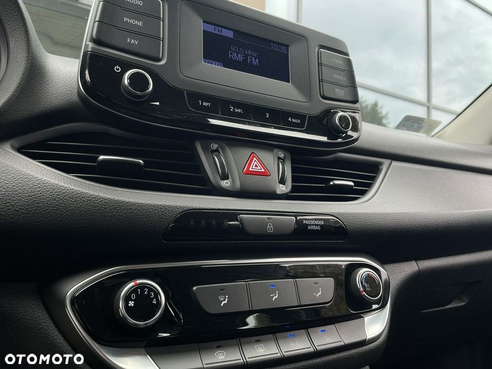 Hyundai i30 - 16