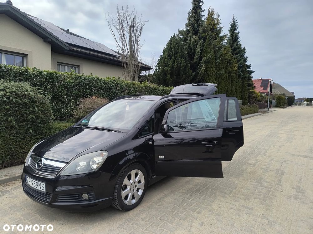 Opel Zafira - 3