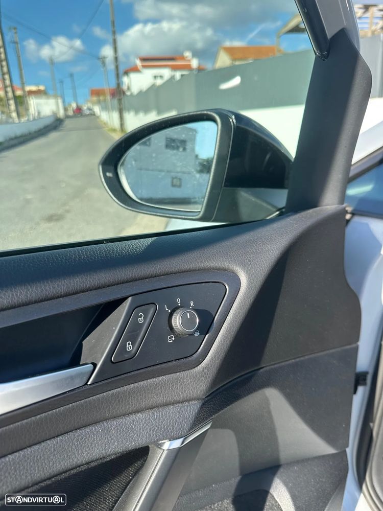 VW Golf 2.0 TSI GTI DSG Performance - 10