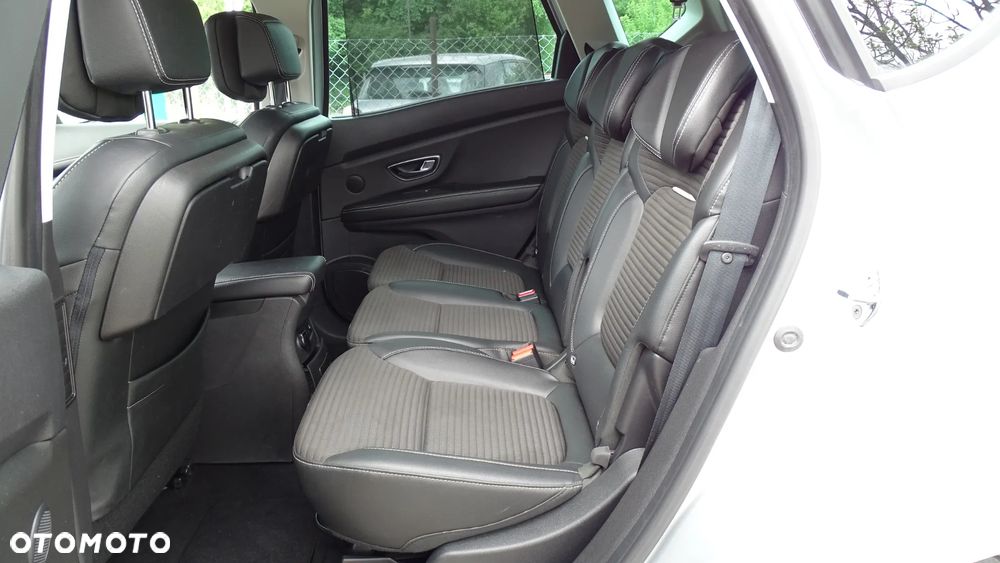 Renault Scenic ENERGY TCe 130 BOSE EDITION - 16