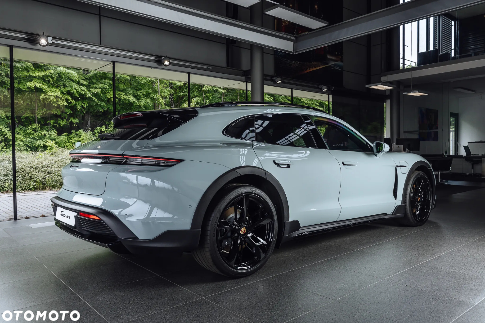 Porsche Taycan - 3