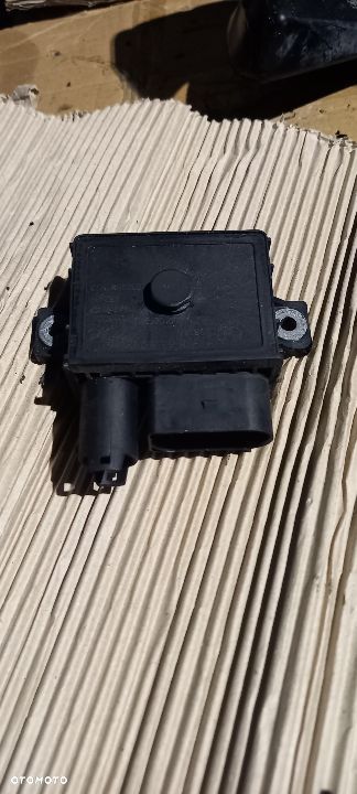 BMW 1 E87 E90 PRZEKAŹNIK ŚWIEC ŻAROWYCH 778682106