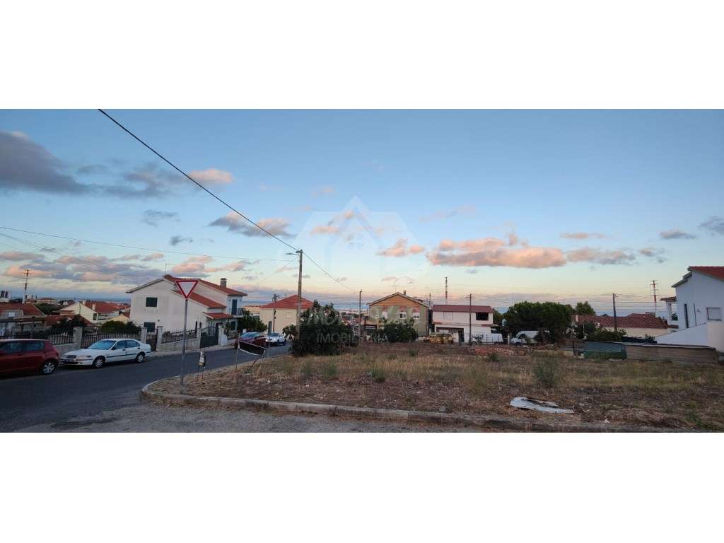 Terreno urbano com 482 m² e vista rio na Portela da Azóia - Grande imagem: 3/13
