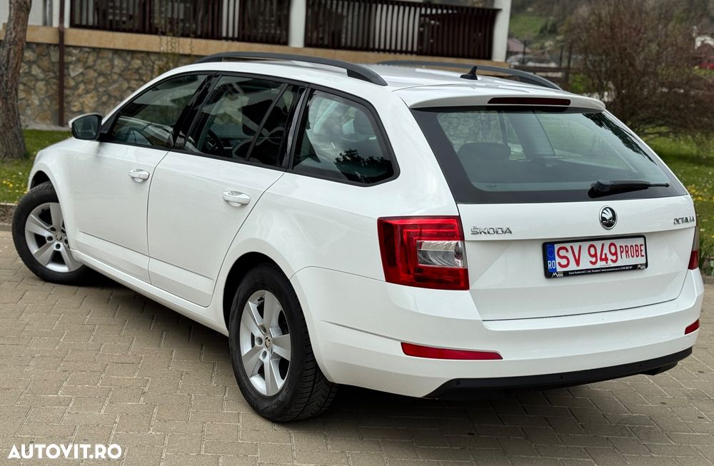 Skoda Octavia 2.0 TDI DSG Drive - 2