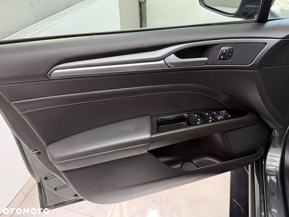 Ford Mondeo 2.0 TDCi Titanium 4WD - 12