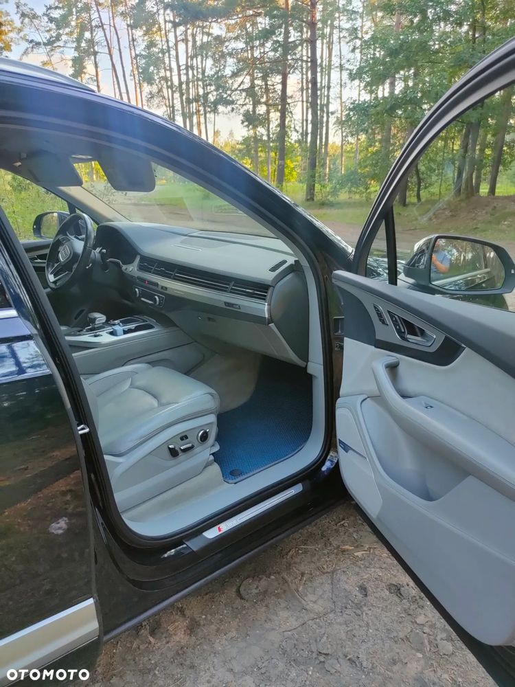 Audi Q7 - 17