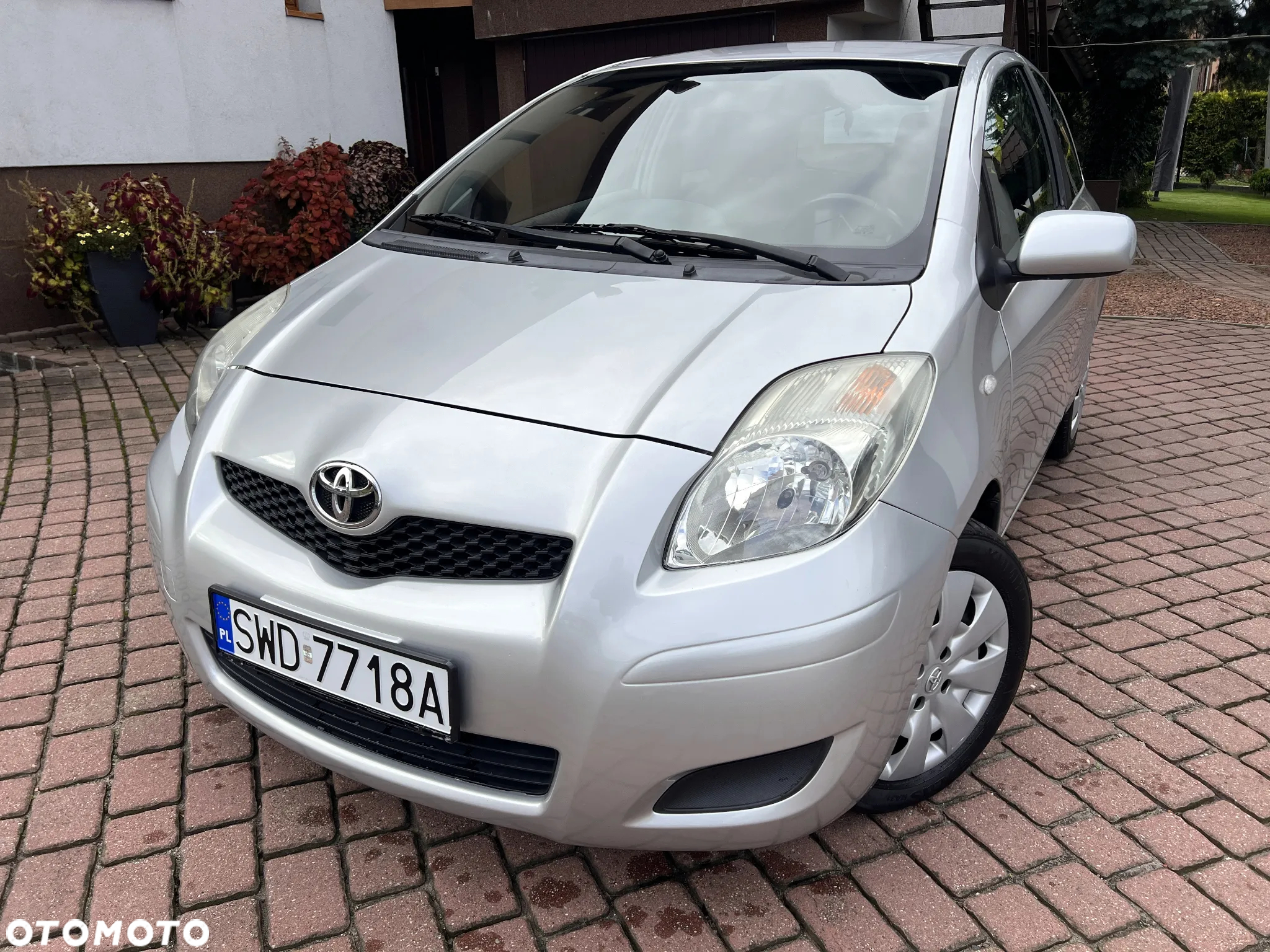 Toyota Yaris 1.3 VVT-i Luna - 10