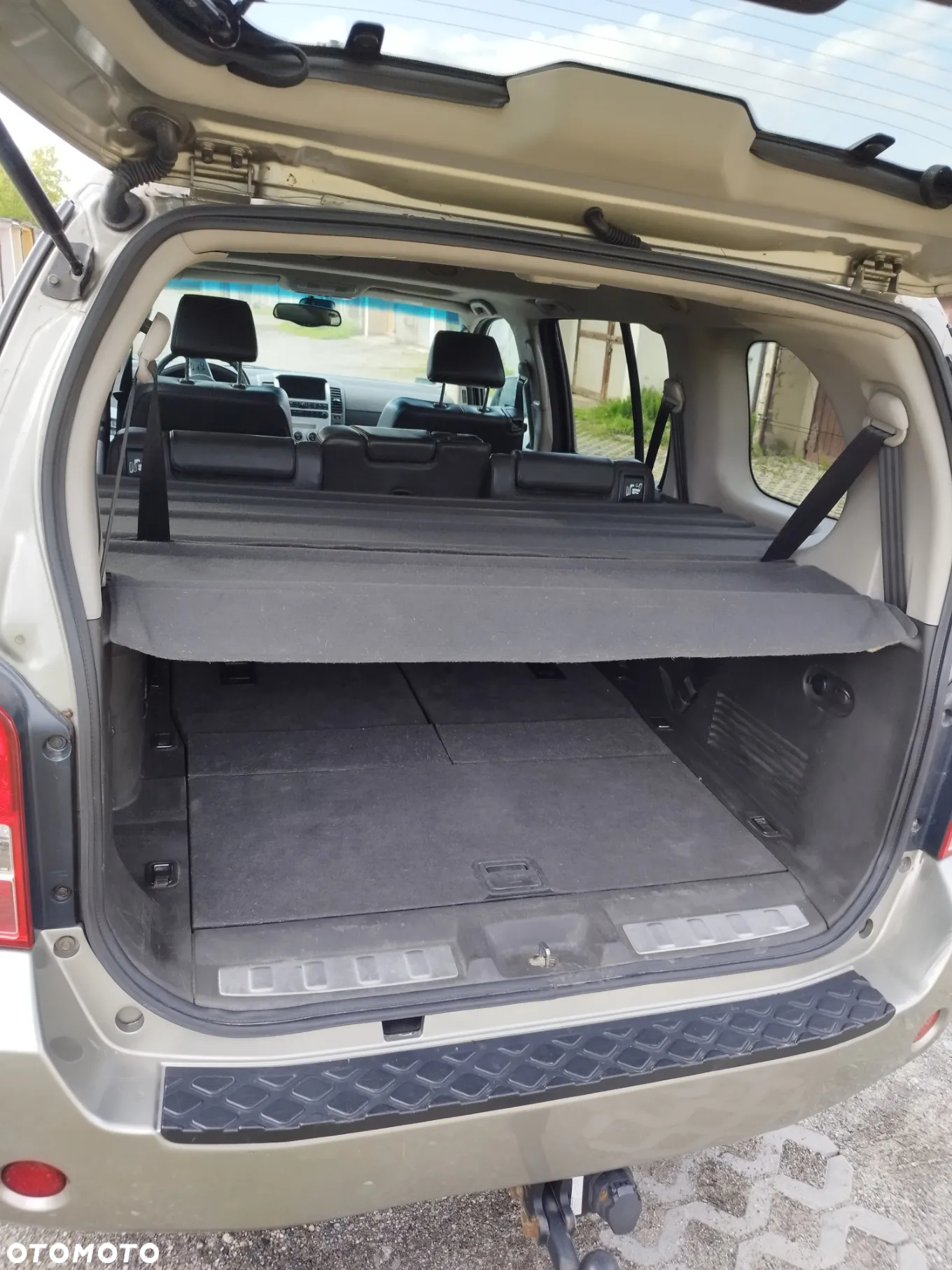 Nissan Pathfinder - 12
