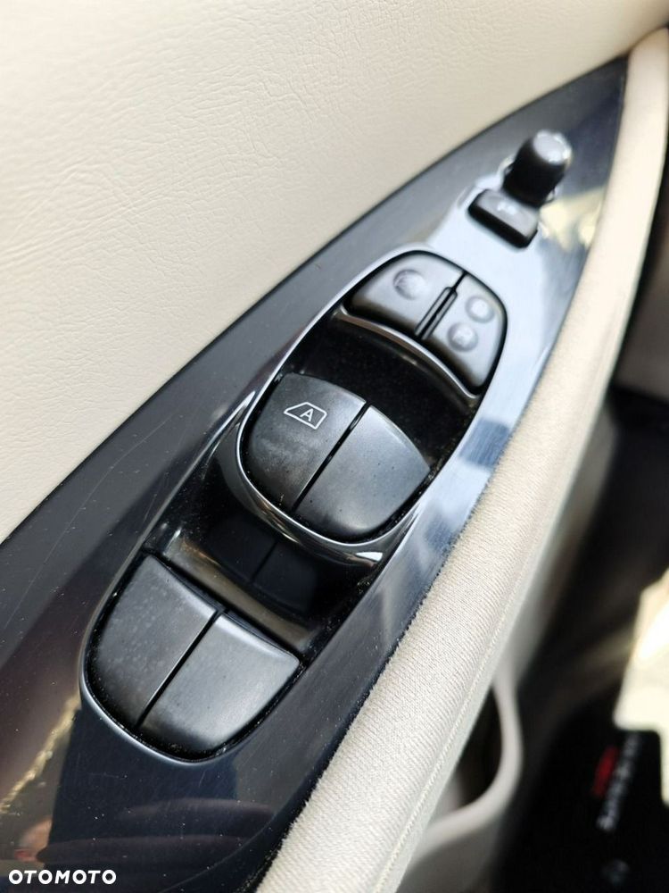 Nissan Leaf - 22