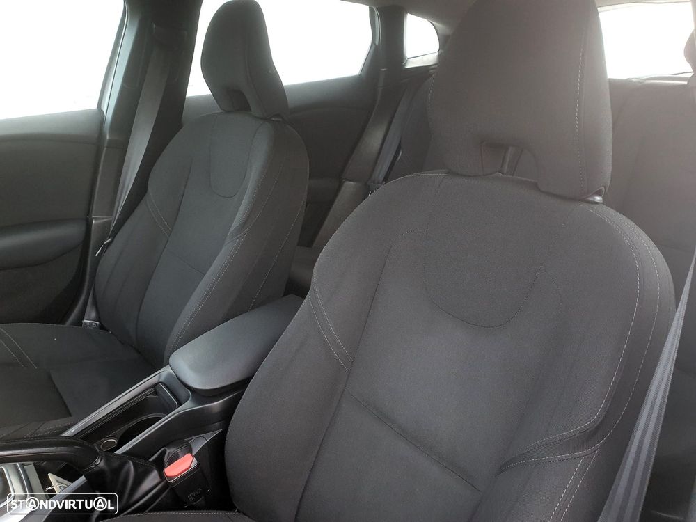Volvo V40 1.6 D2 Eco Kinetic - 11