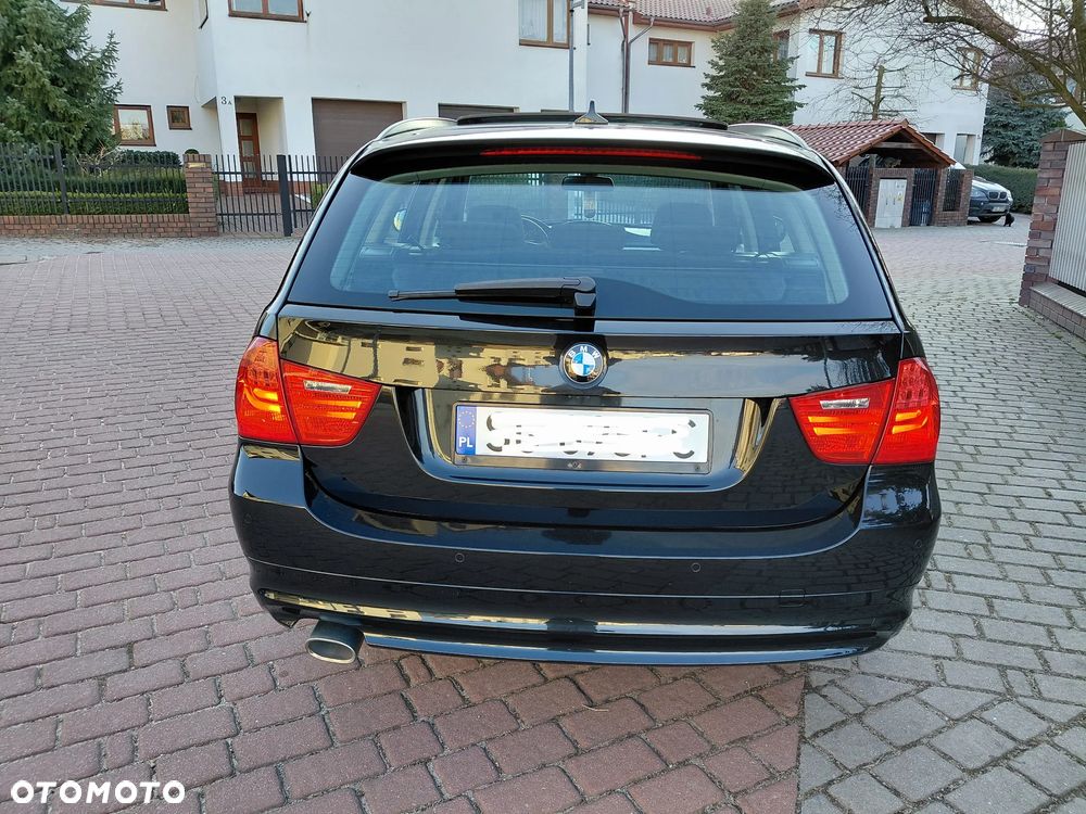 BMW Seria 3 320d DPF Edition Sport - 19