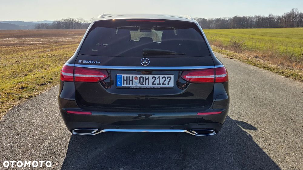 Mercedes-Benz Klasa E 300 de 9G-TRONIC AMG Line - 14