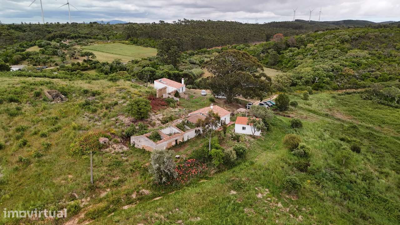 Terreno à venda em Bordeira, Aljezur - 56500m² com potencial - Grande imagem: 4/16