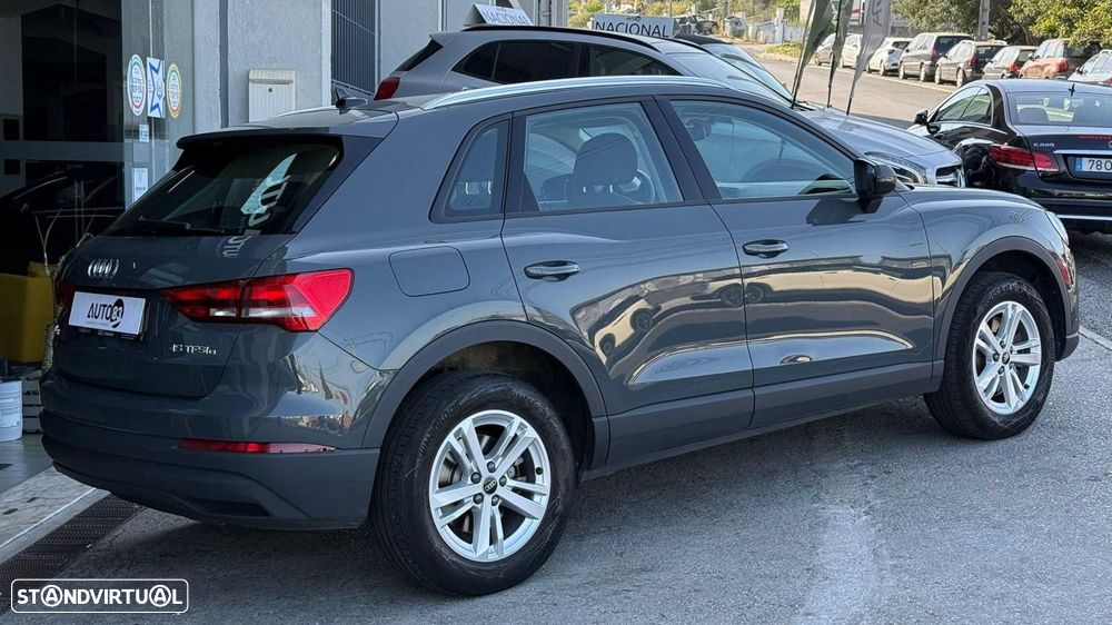 Audi Q3 45 TFSIe S tronic - 4