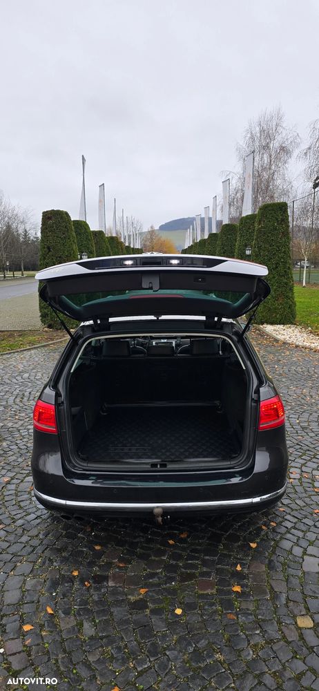 Volkswagen Passat Variant 2.0 TDI DPF DSG Highline - 10
