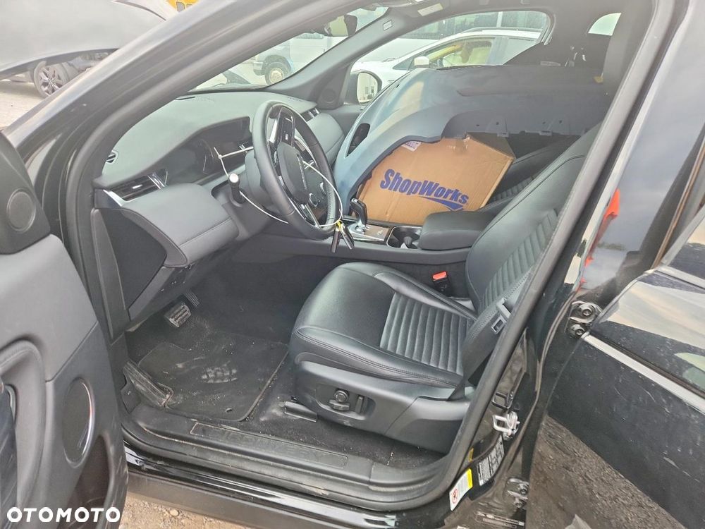 Land Rover Discovery Sport - 12