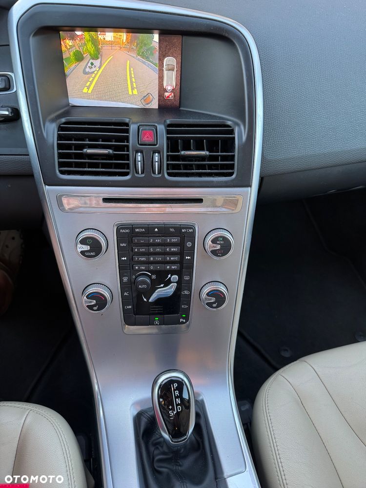 Volvo XC 60 D4 Drive-E Summum - 17