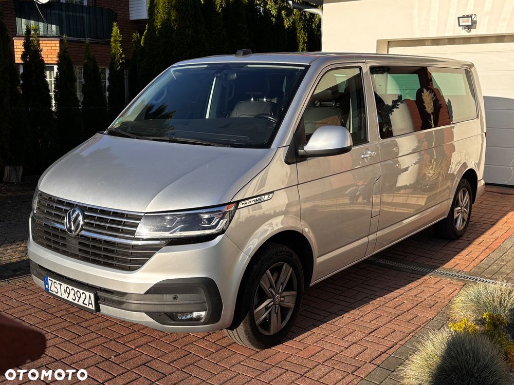 Volkswagen Multivan - 1