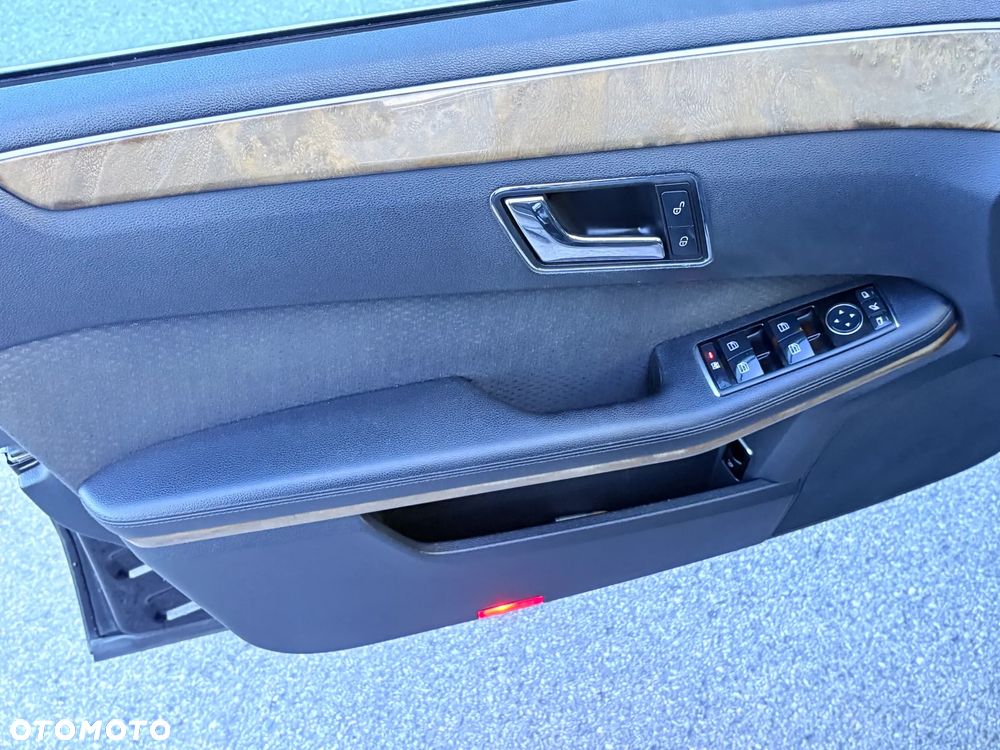 Mercedes-Benz Klasa E 250 CDI DPF BlueEFFICIENCY Automatik Elegance - 19