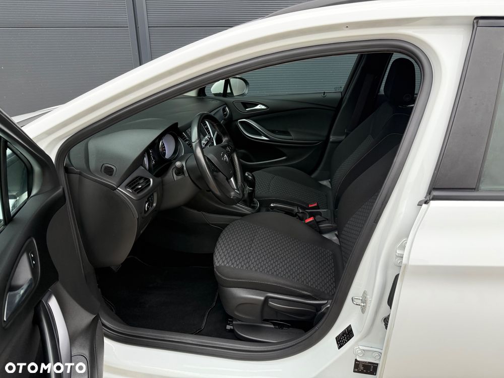 Opel Astra 1.6 D Start/Stop Innovation - 4