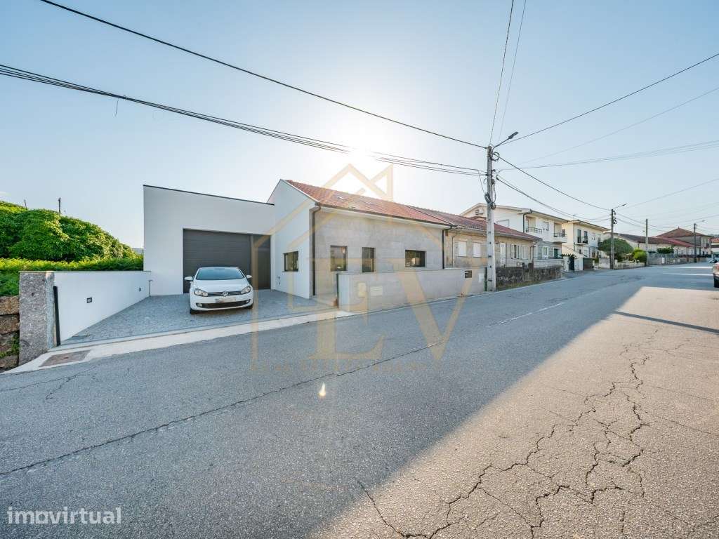 Moradia Térrea T3 com piscina | Ronfe | Guimarães - Grande imagem: 2/59
