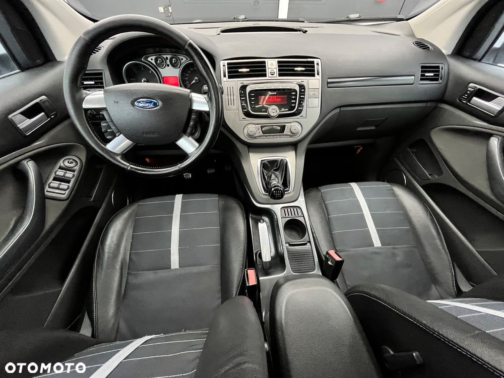Ford Kuga - 19