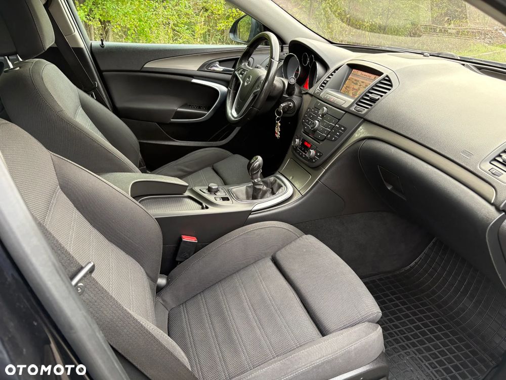 Opel Insignia - 17
