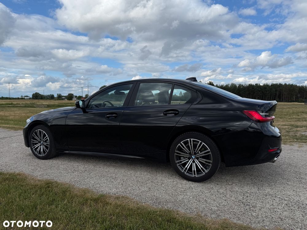 BMW Seria 3 330i - 14